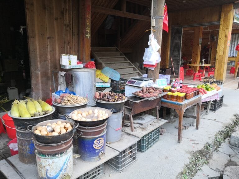 local tea vendor in yangshuo