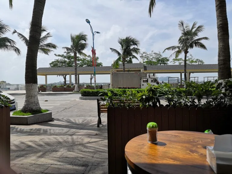 restaurant on island near zhuhai